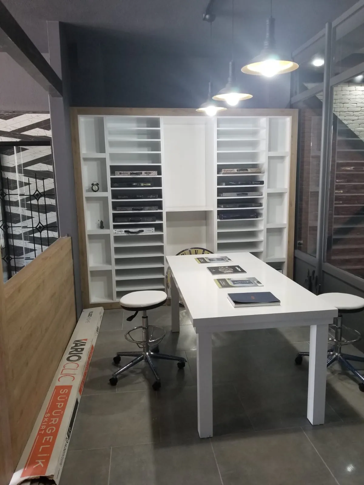 Cihanbeyli Showroom Ofis Çalışması - tamamlanan tasarım 2